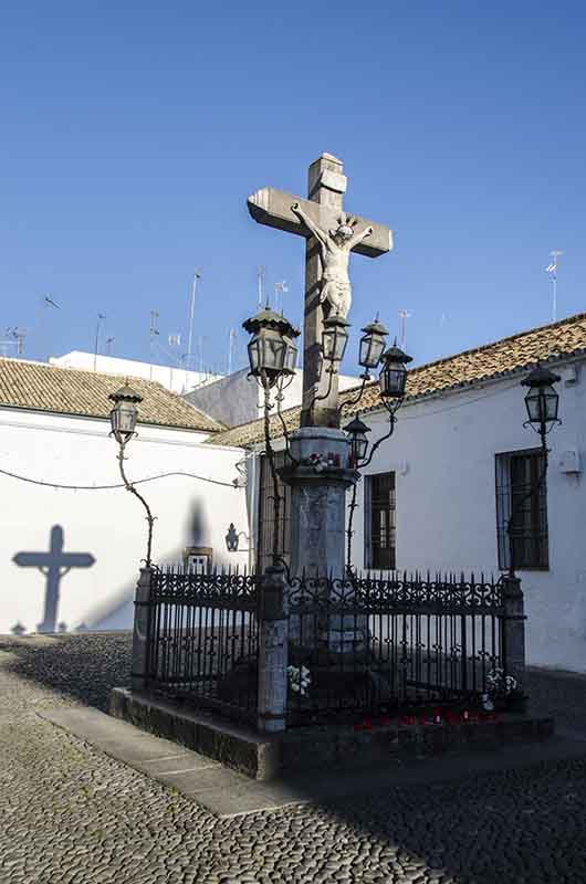 Córdoba 103 - plaza de Capuchinos y Cristo de los Faroles.jpg